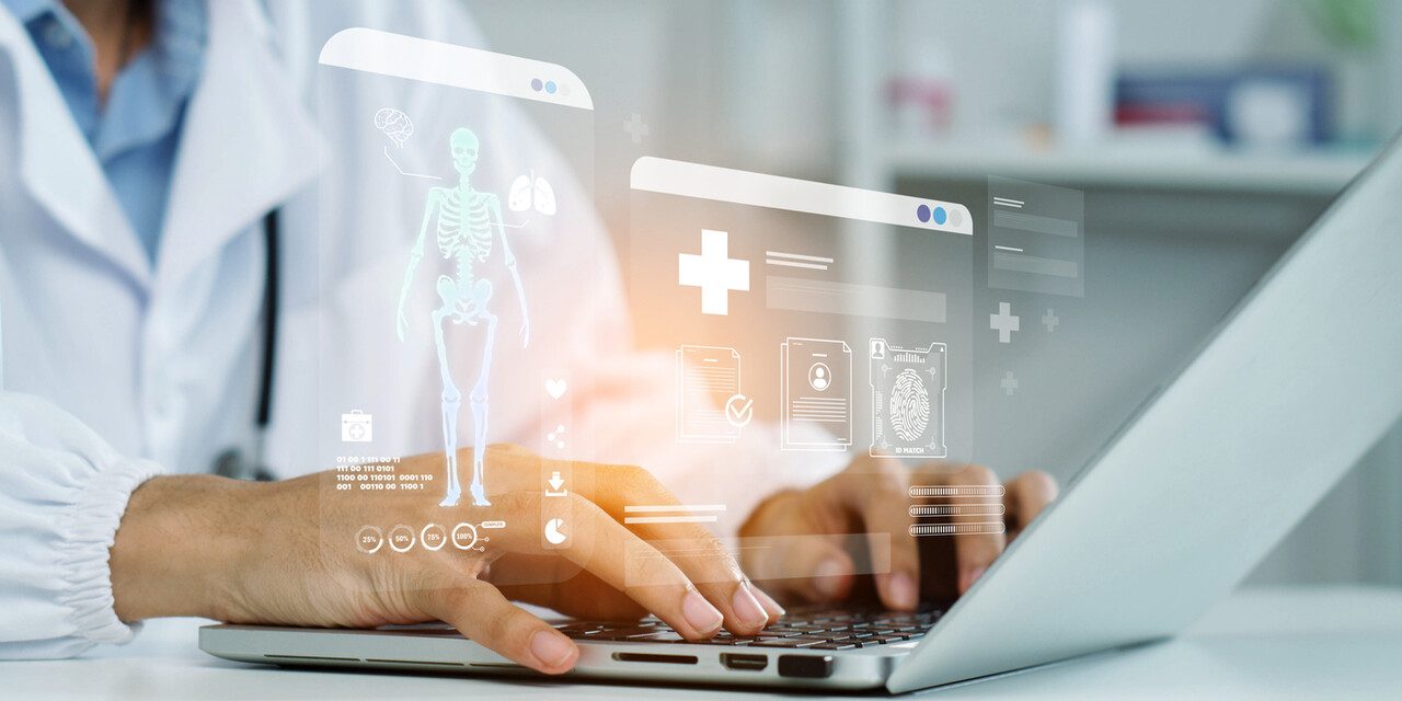 Doctors touch virtual patient medical reports to diagnose diseases and plan treatment more effectively, AI deep learning for medical research, the transformation of innovation and technology for health in the future